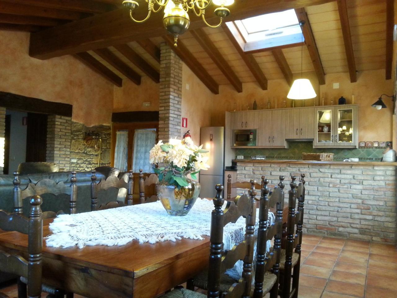 Country House El Permanyer Olost Exterior foto
